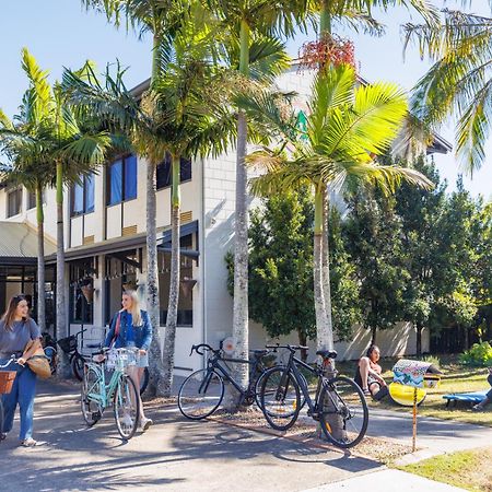 Yha Coolangatta Gold Coast Hostel Exterior foto