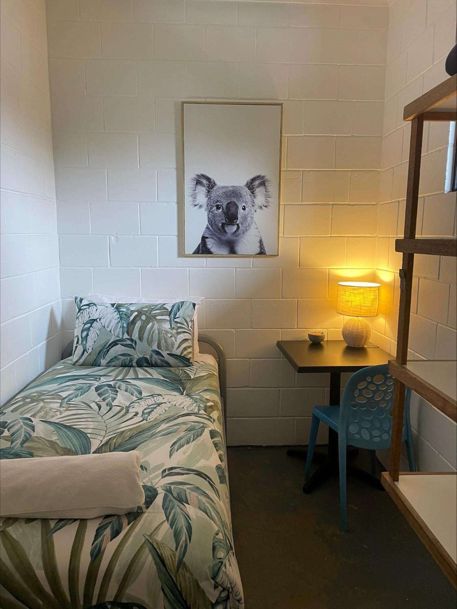 Yha Coolangatta Gold Coast Hostel Exterior foto